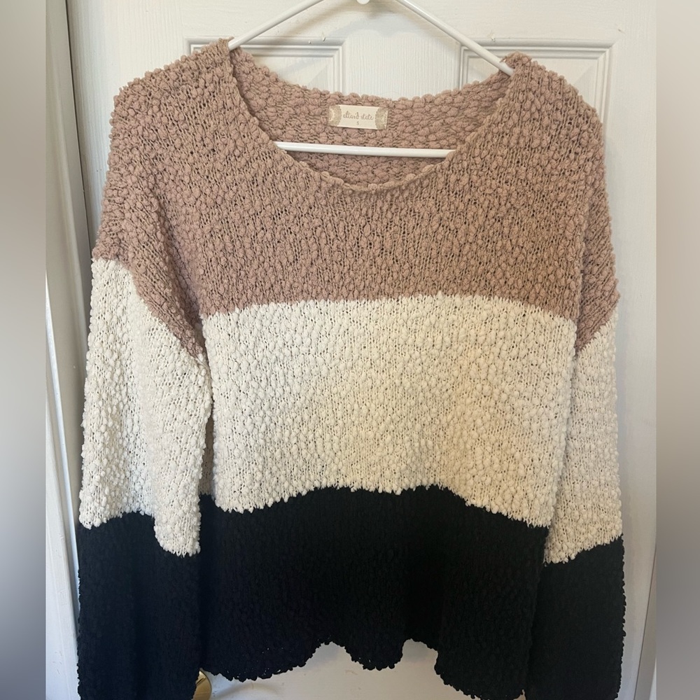 Altar’d State Women’s sweater